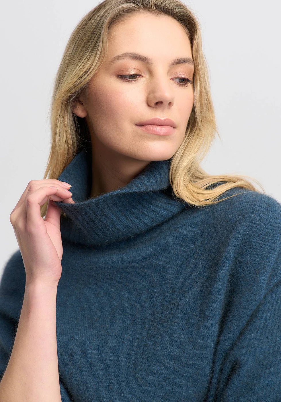 Untouched World Air Cape Sweater