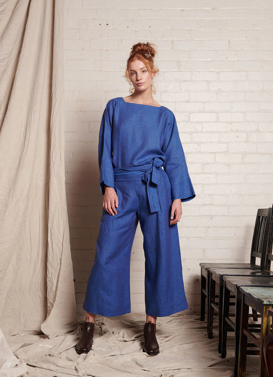 Porcelain Mata Crop Pant With Frayed Detail Blue Cross