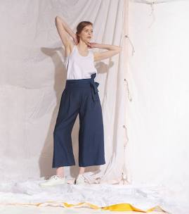 Porcelain Belted Mata Linen Crop Pant